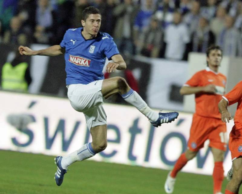 Cầu Thủ Robert Lewandowski - Vua Săn Bàn Của Bóng Đá Thế Giới 2 Những ngày đầu của cầu thủ Lewandowski